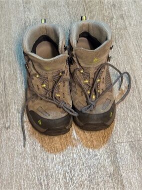 VASQUE BREEZE 2.0 ULTRA DRY KIDS BOOTS SIZE 5